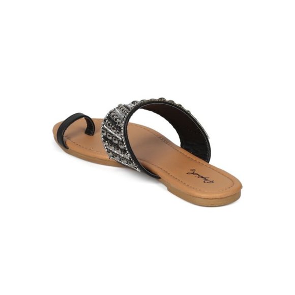 3/$10  Qupid Women Toe Ring Rhinestone Embellished Summer Sandal- Black- Size 8 - Picture 5 of 6